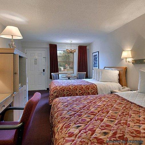 Bourbon Capital Inn Bardstown Exterior photo